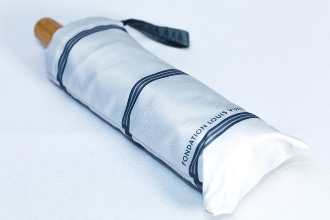 美品LOUIS VUITTON 折りたたみ傘 ホワイトストライプ