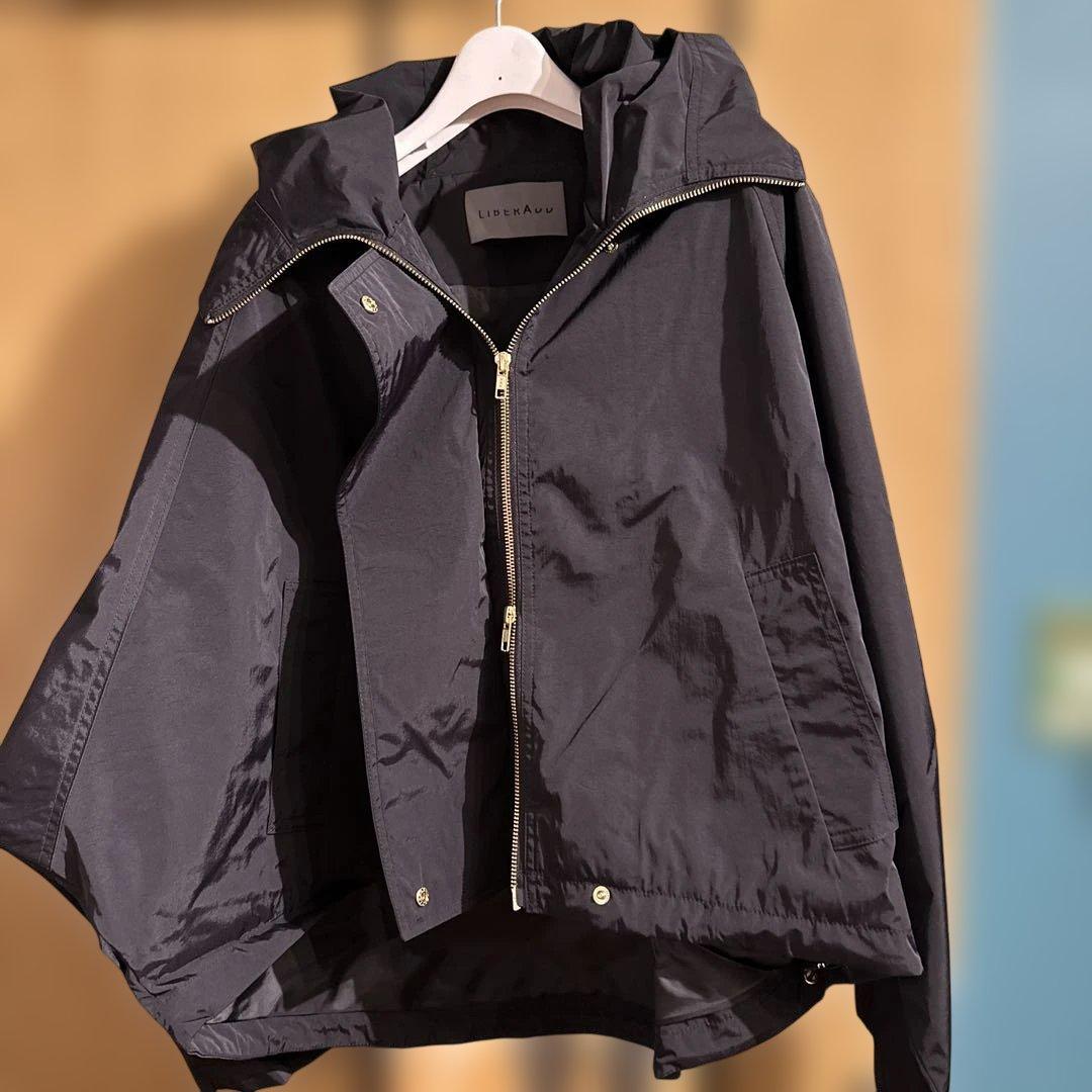 ドゥーズィエムクラスLIBERADDフーディーブルゾン