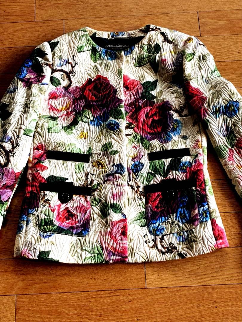 新春お値下げ ドルチェアンドガッバーナ ワッフル生地丸首ジャケット 花柄