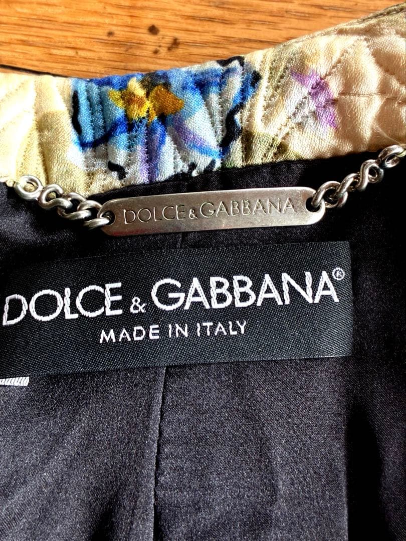 新春お値下げ ドルチェアンドガッバーナ ワッフル生地丸首ジャケット 花柄