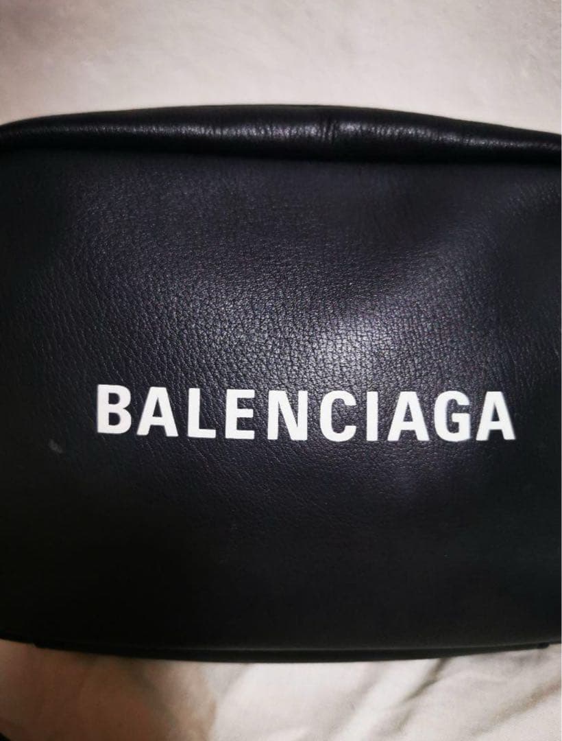 【値下げ】バレンシアガ　カメラバッグ　ショルダーバッグボディバッグ