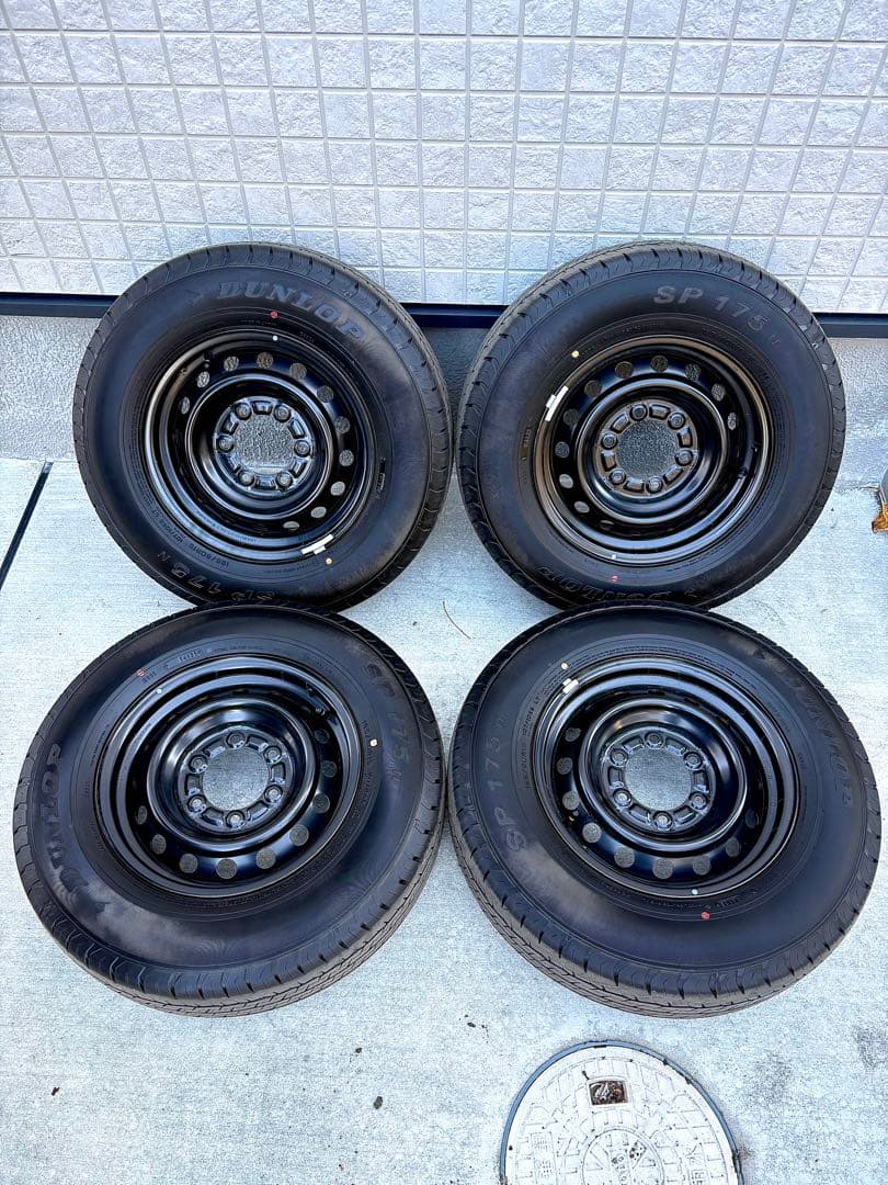 ハイエース　未使用・新車外し 15インチ タイヤ・ホイールセット