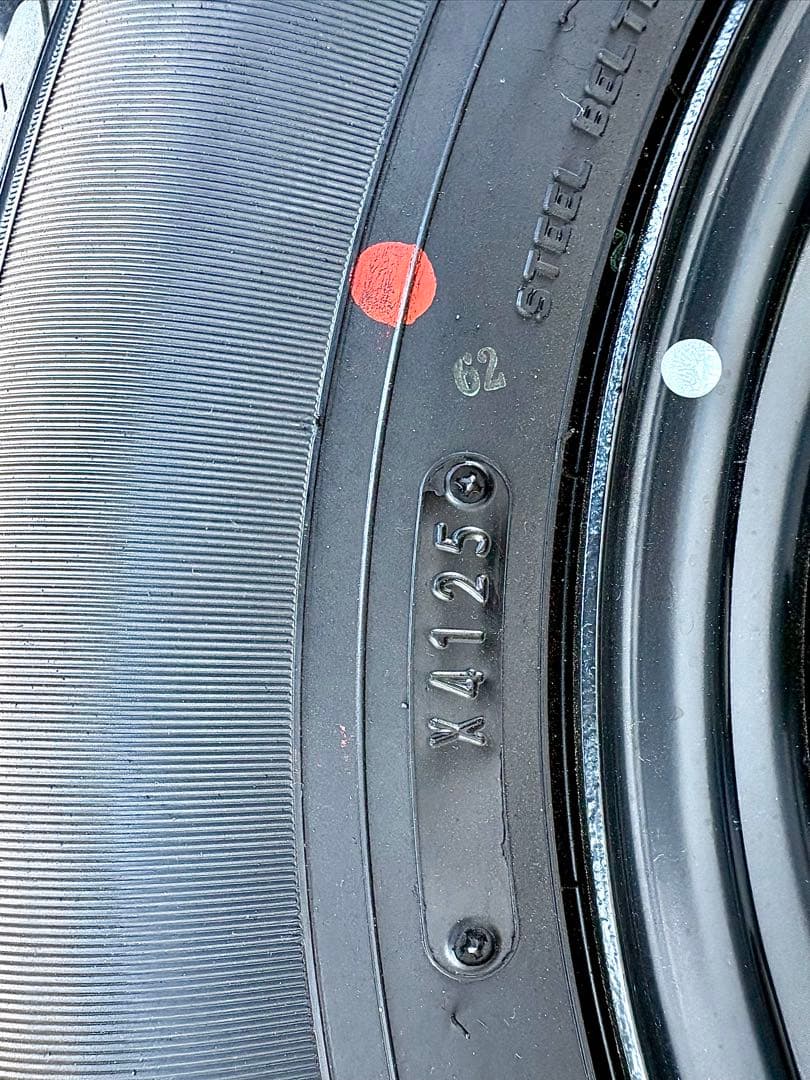 ハイエース　未使用・新車外し 15インチ タイヤ・ホイールセット