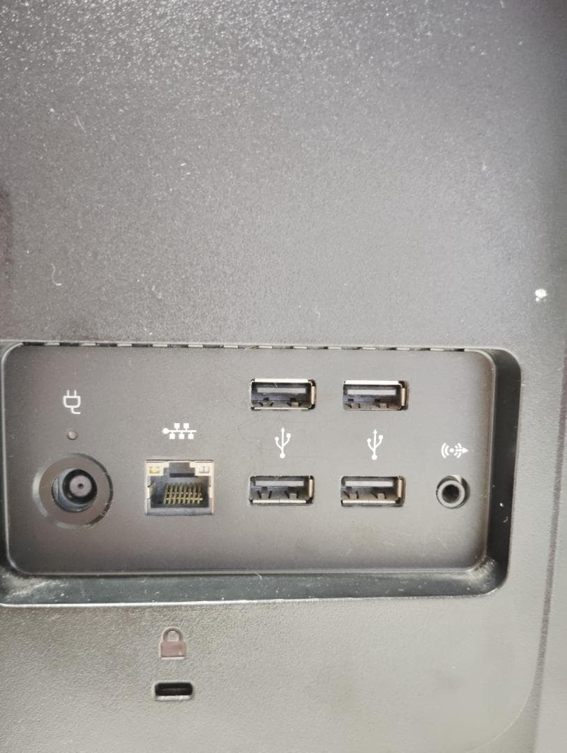 HP Pavilion23 一体型PC i3 8GB SSD128 office