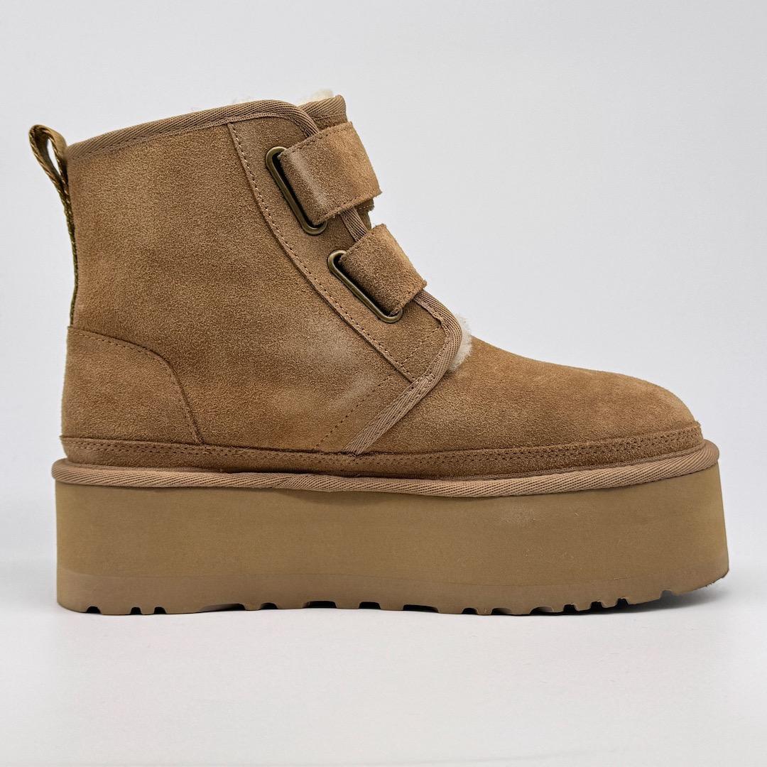 美品 UGG アグ W NEUMEL PLATFORM ブーツ 24cm