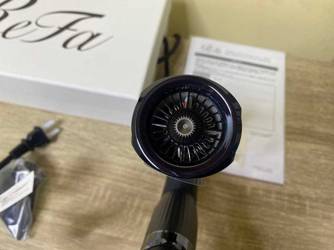 ✨ ReFa BEAUTECHドライヤー スマートW おまけ付き