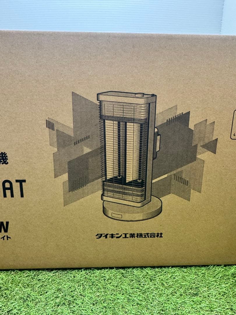 【新品未使用】ダイキン CER11YS ホワイト セラムヒート 遠赤外線暖房機