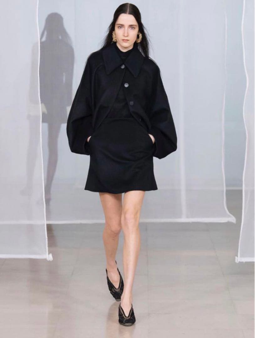 マメクロゴウチ Wool High Waisted Mini Skirt