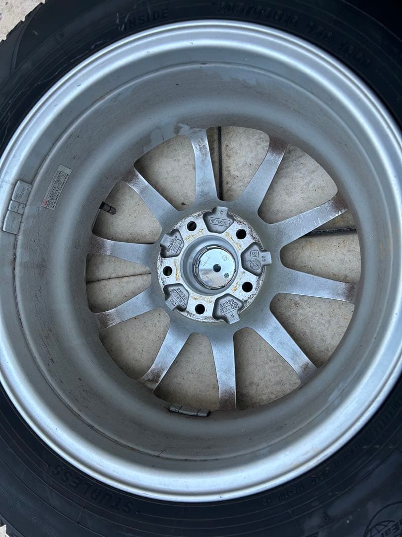 バリ溝　Yokohama 16インチ スタッドレスタイヤセット　ヤリスクロス