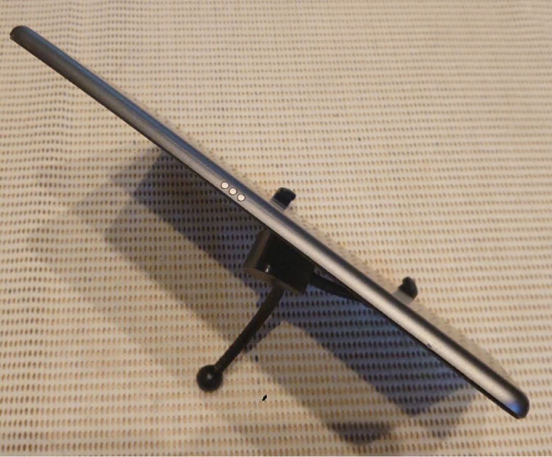 完動品iPad第7世代(A2197)本体32GBグレイ送料込VMF3M