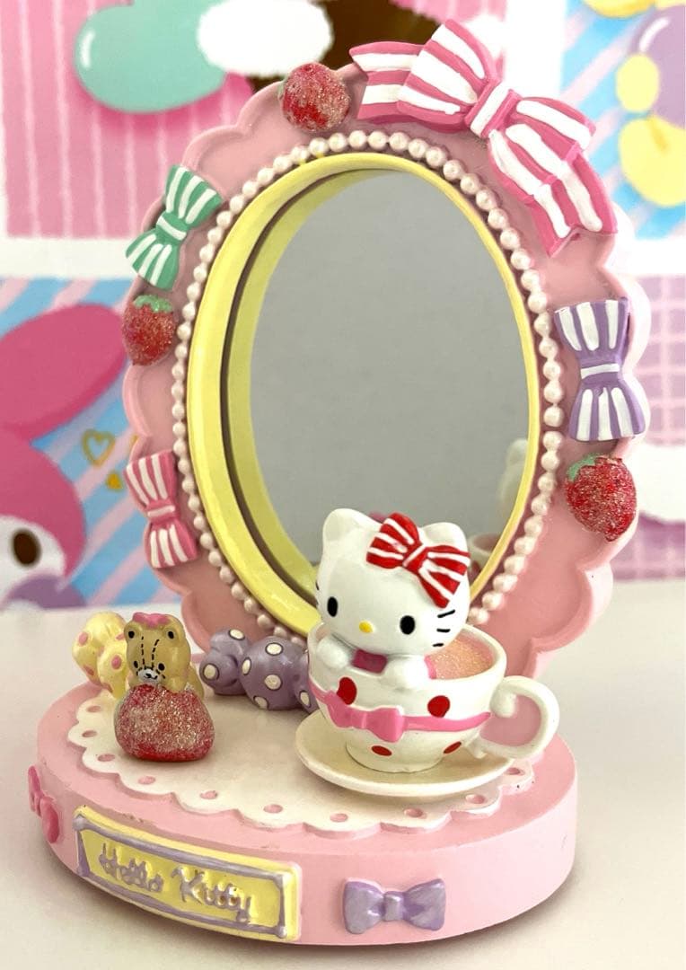 ハローキティ ジオラマスタンドミラー