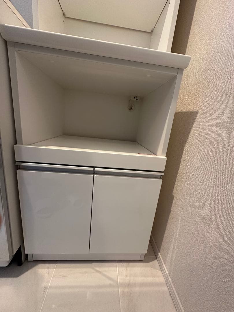 配送なし直接引き取りのみニトリのキッチンボード(食器棚)