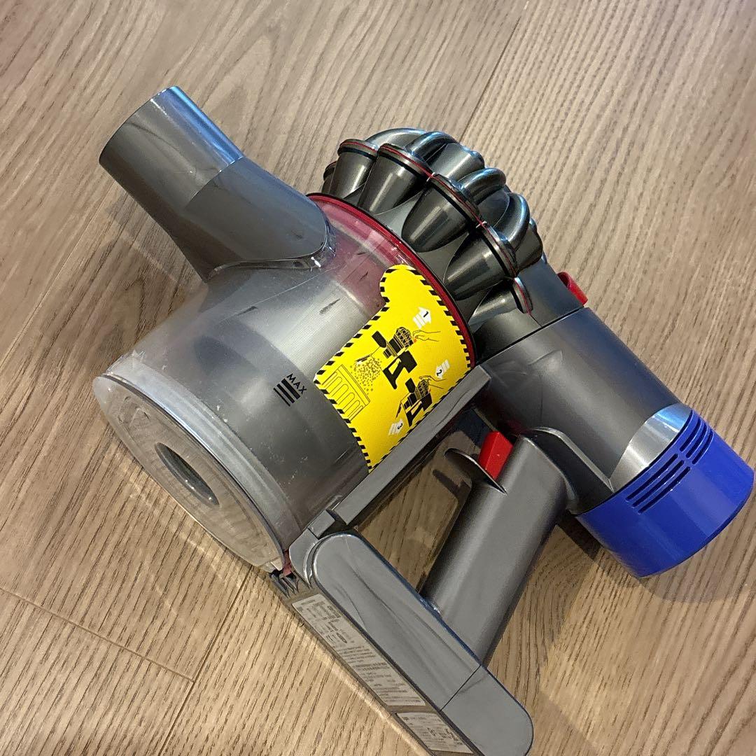 【すぐに使用可能】Dyson v7 fluffy掃除機