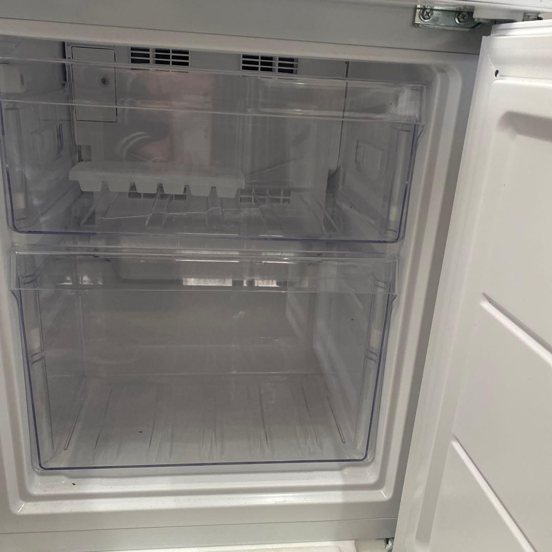 雷216 Haier 2ドア冷蔵庫 ホワイト　2023年製　JR-NF121B