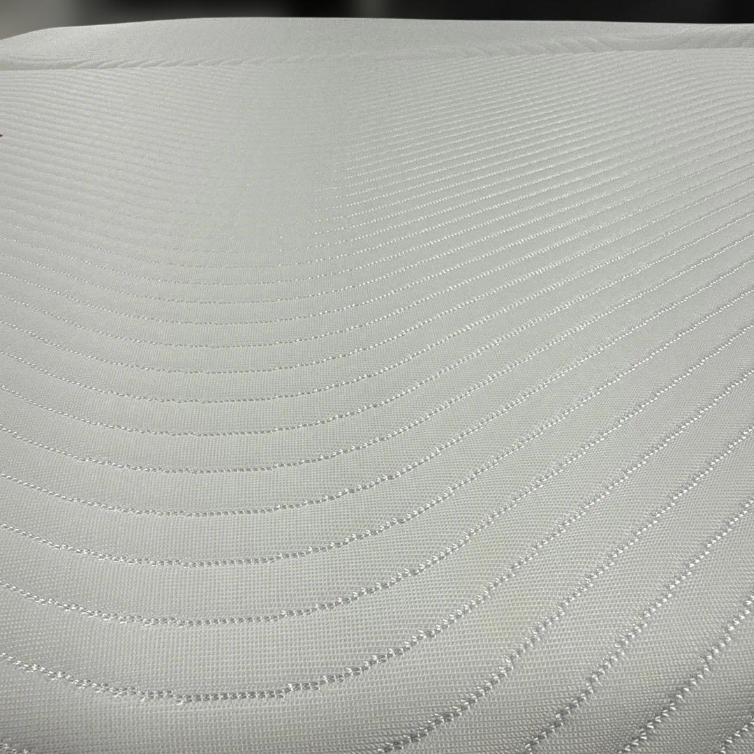 ✨快適快眠✨OASIS シングル 布団 三つ折り コアラ(R) ✨小さなシミあり