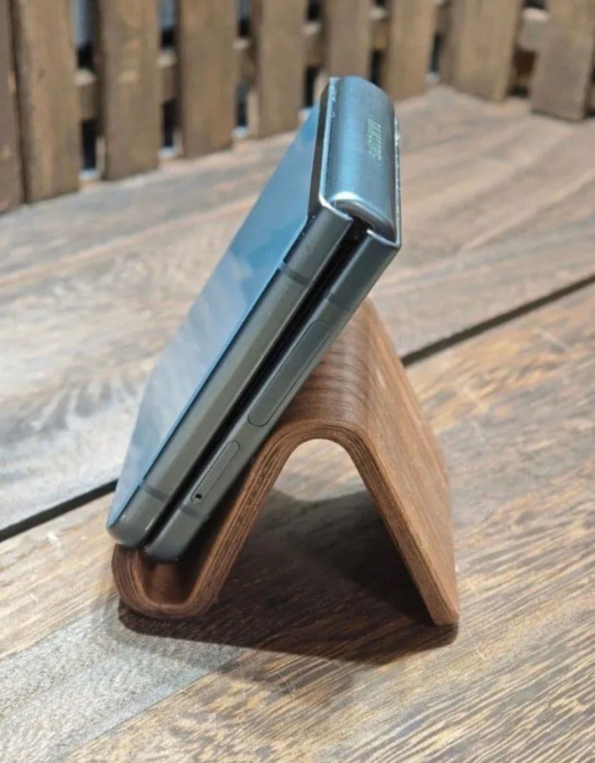 Galaxy Z Flip3 5G　SM-F711U　SIMフリー　スマホ