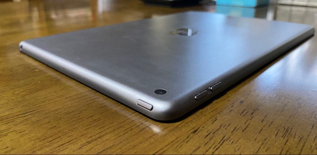 iPad Wi-Fi 32GB（第8世代）【整備済製品】BT100%