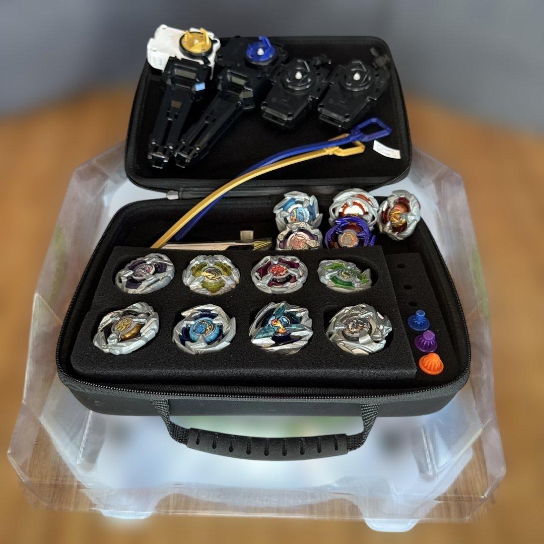 BAYBLADE X まとめ売り13個他、ケース、公式スタジアムつき