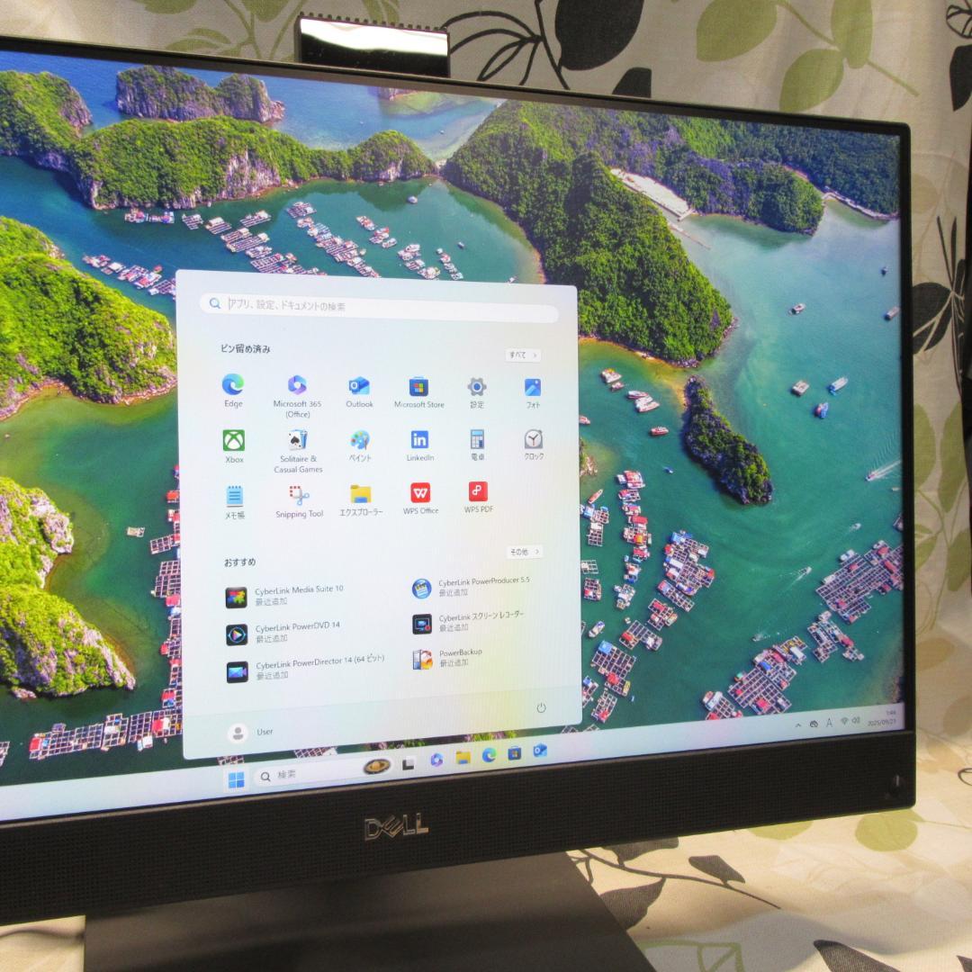 究極一体型Win11第8世代Corei7/メ16G/SSD+HDD/タッチ/無線