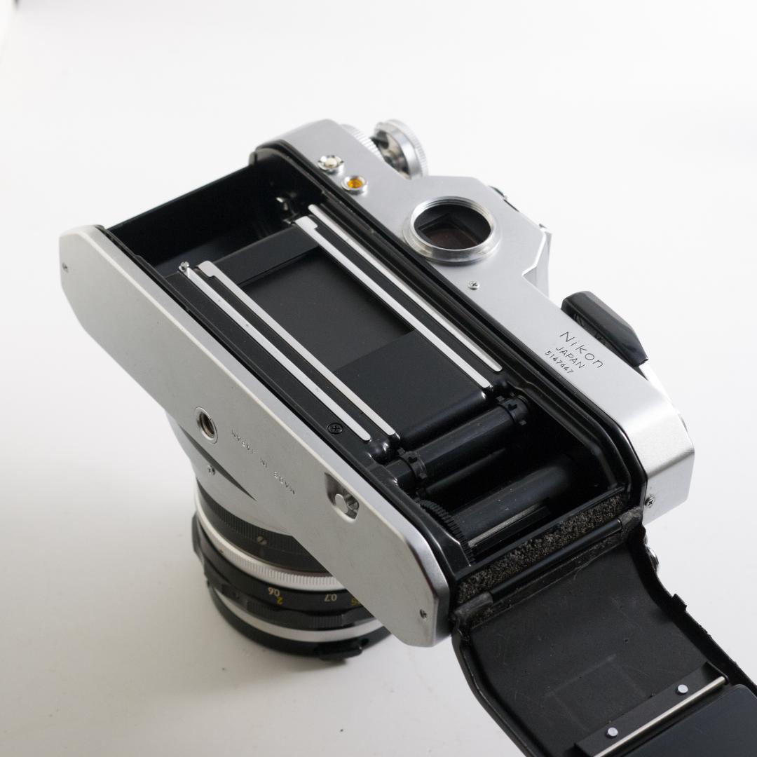 ニコン 電子式一眼レフ NIKOMAT EL Nikkor-H 50mm f2付