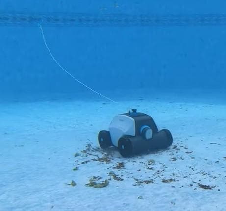 プール清掃ロボット　COTTY