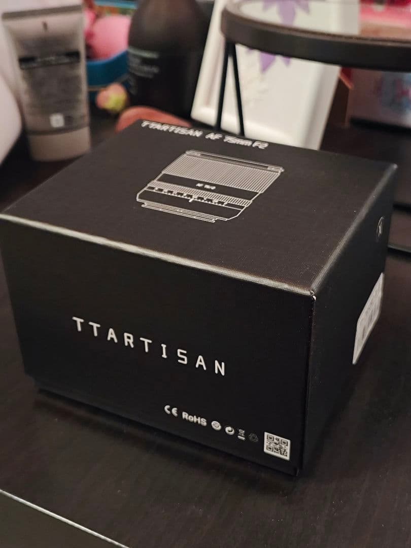 TARTISAN AF 75mm f2 単焦点レンズ