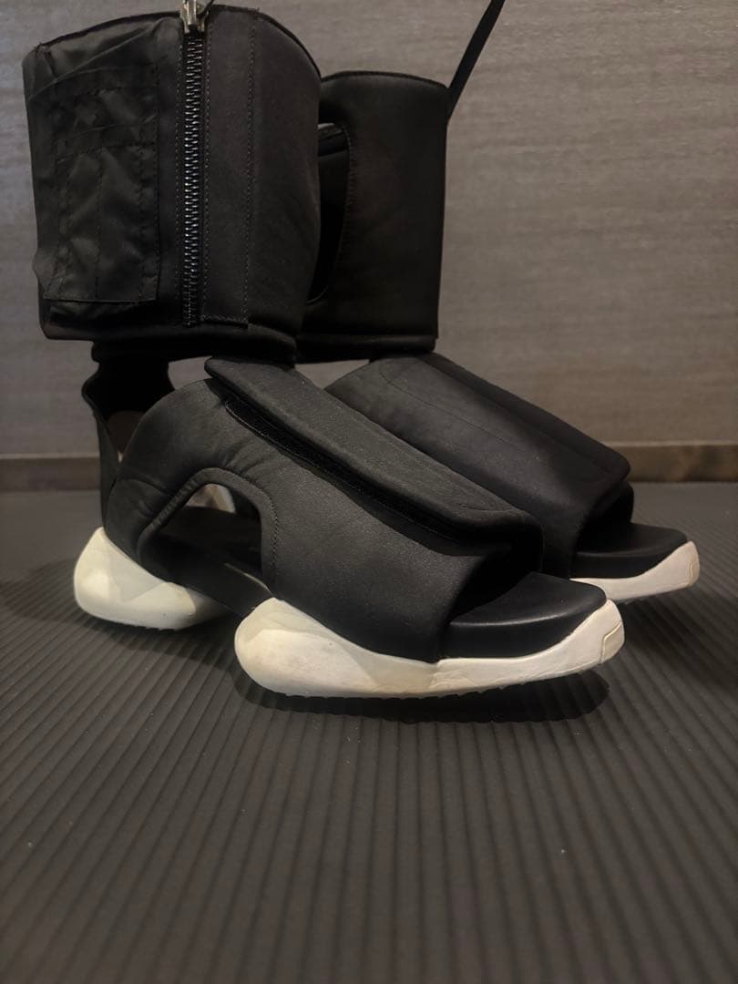 リックオウエンス　× アディダス