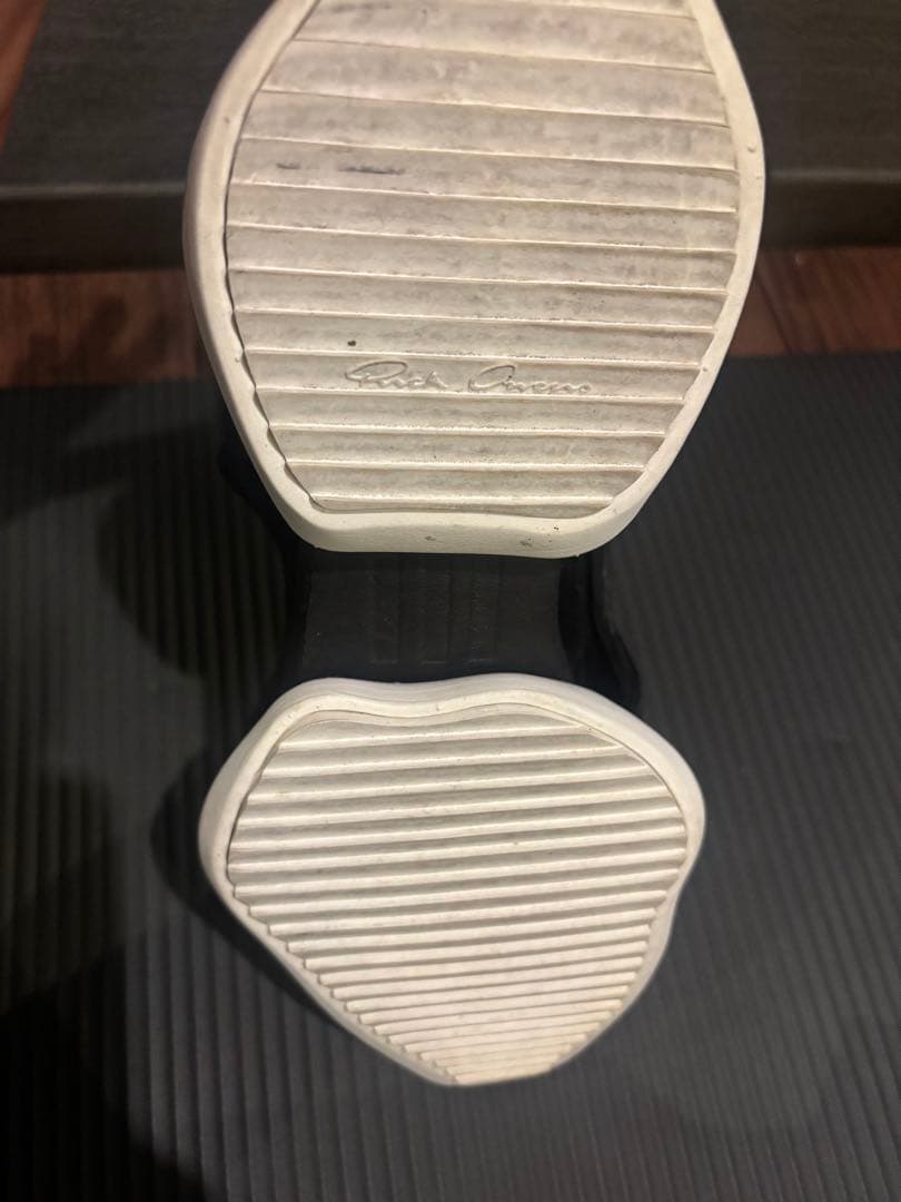 リックオウエンス　× アディダス