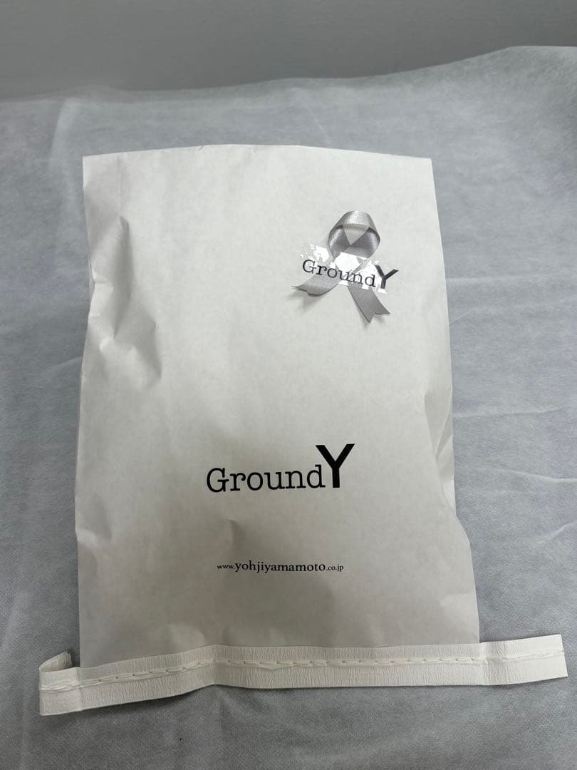 cole新品未使用　長袖Tシャツ 黒　白