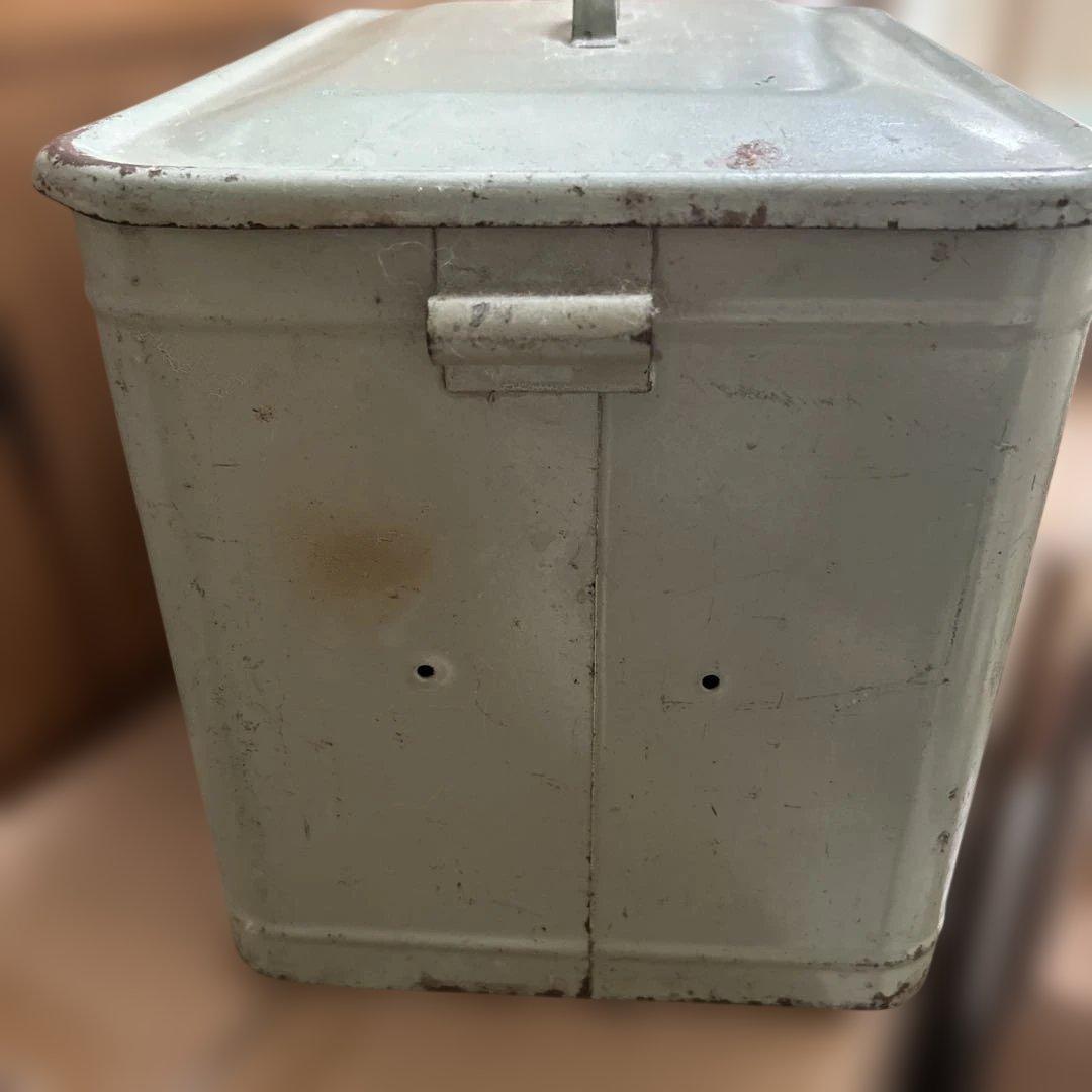 ⭐︎グリーンのアンティーク BREAD缶⭐︎