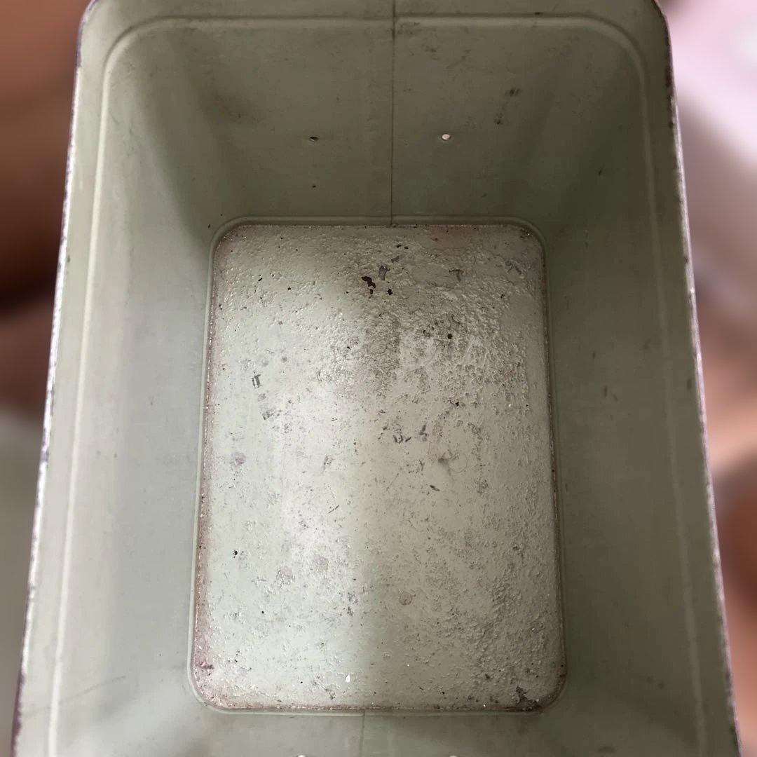 ⭐︎グリーンのアンティーク BREAD缶⭐︎