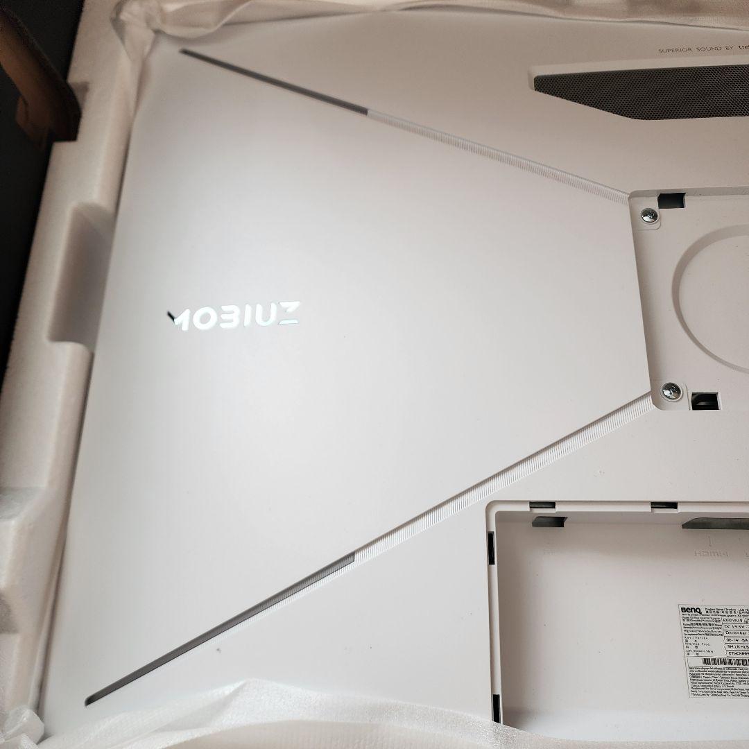 4K 144Hz　BenQ MOBIUZ EX3210U ゲーミングモニター