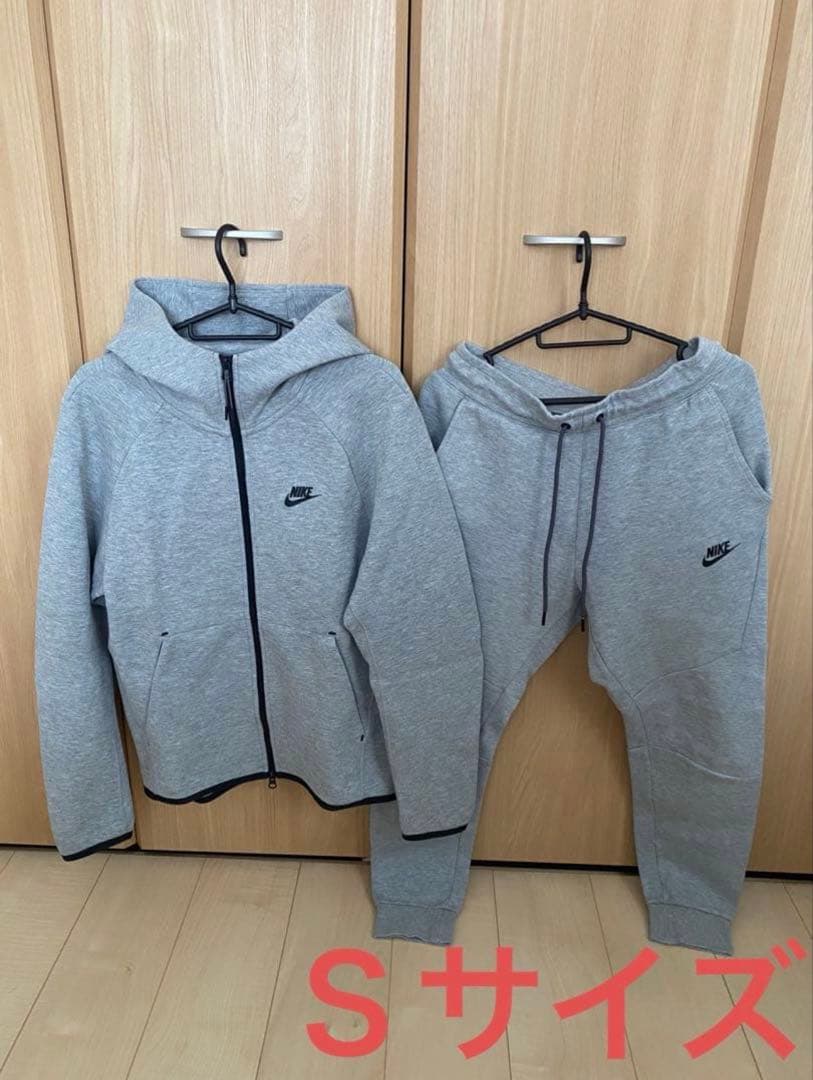 NIKE テックフリース セットアップ　上下セット