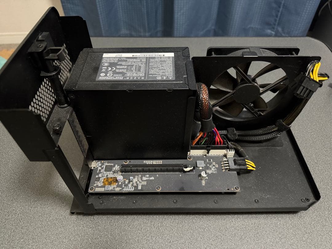 グラフィックボード・グラボ・ビデオカード Razer Core-X & MSI Radeon RX 6700XT 12GB