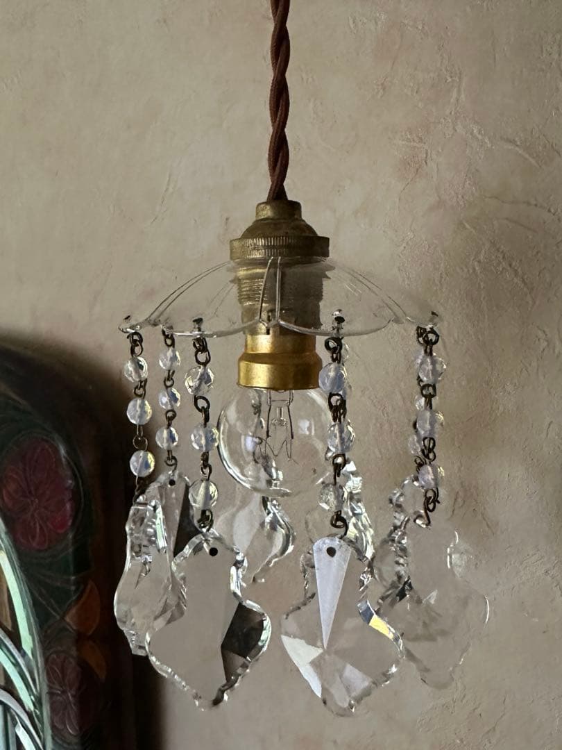 フランス アンティーク フレンチリーフとオパールセントの可愛いミニシャンデリア＊