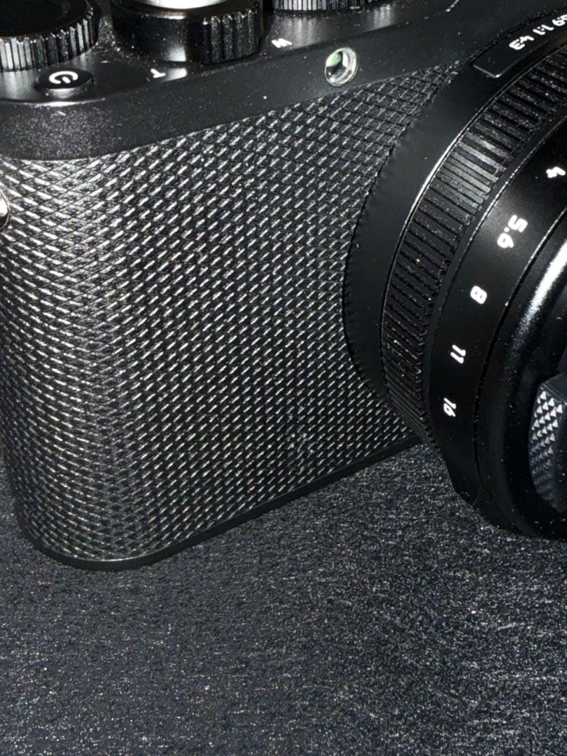 LEICA D-LUX8 付属＋アクセ多数(純正オートキャップ、グリップ含む)