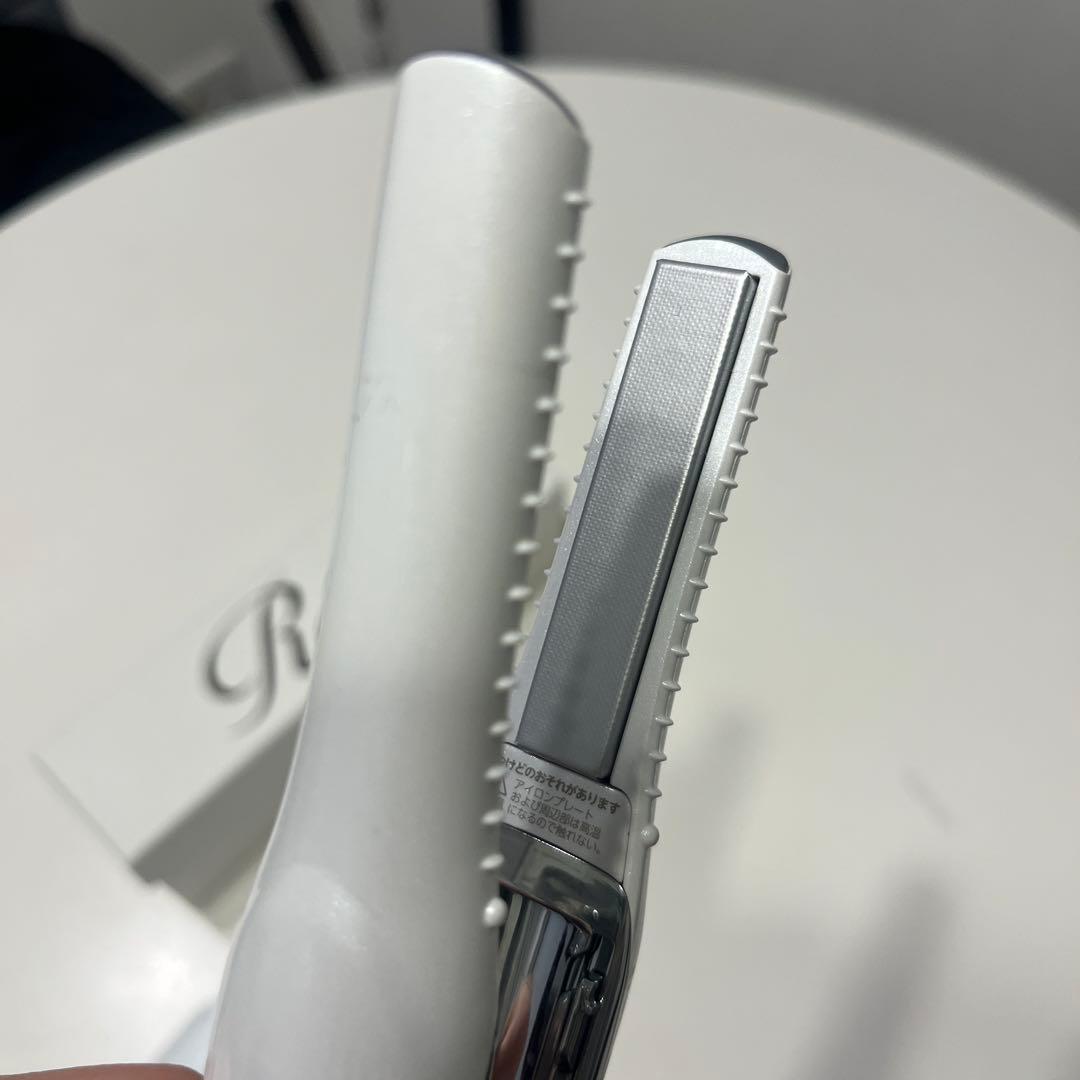 リファ フィンガーアイロン　ホワイト