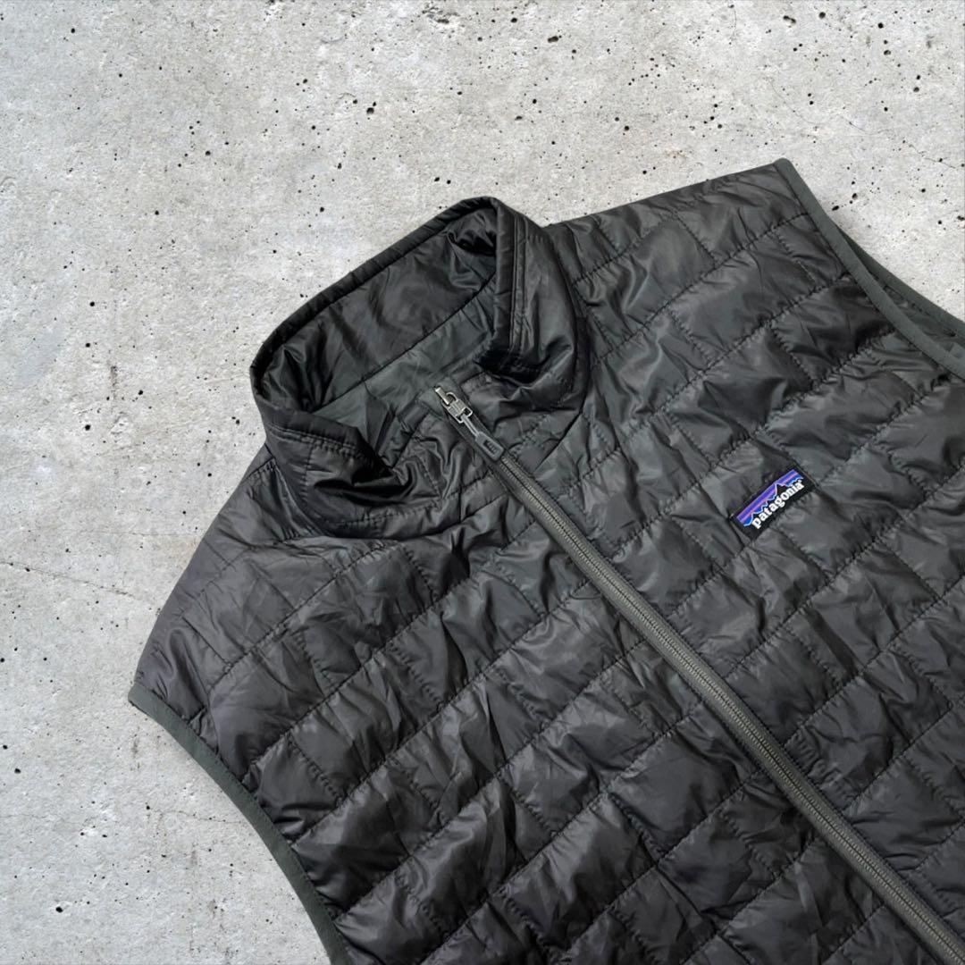 Patagoniaパタゴニアナノパフベストプリマロフト中綿ダークグレーXL