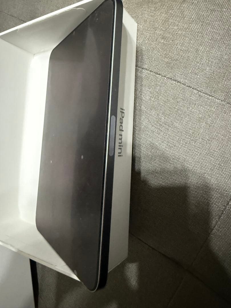 iPad min 第7世代　space gray