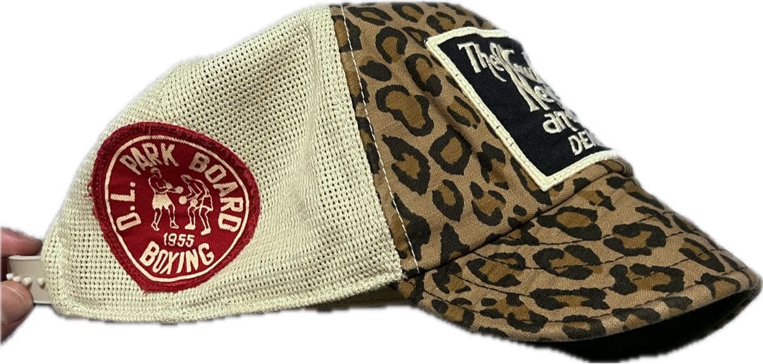 ヒョウ柄キャスケット メッシュキャップ　y2k TikTokファッション