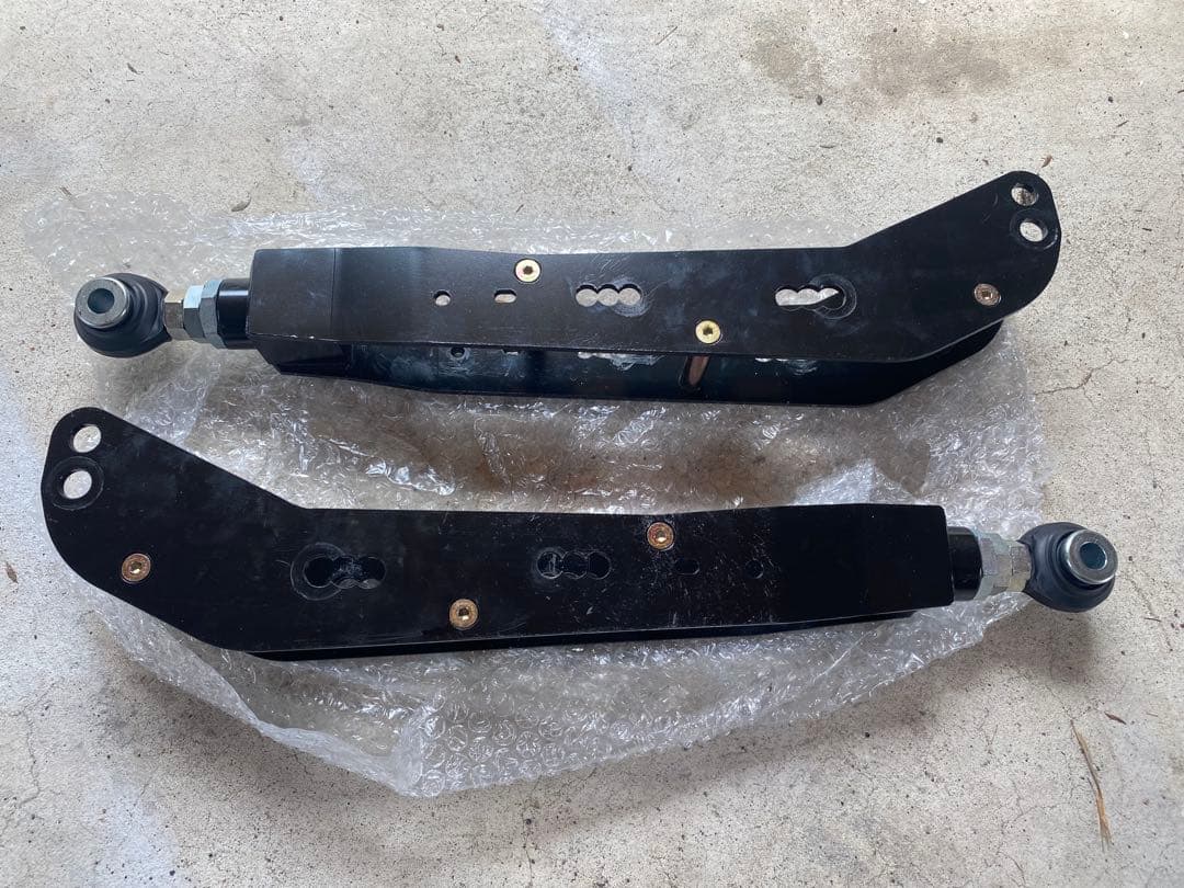 86 BRZ シルクロード ロアアーム