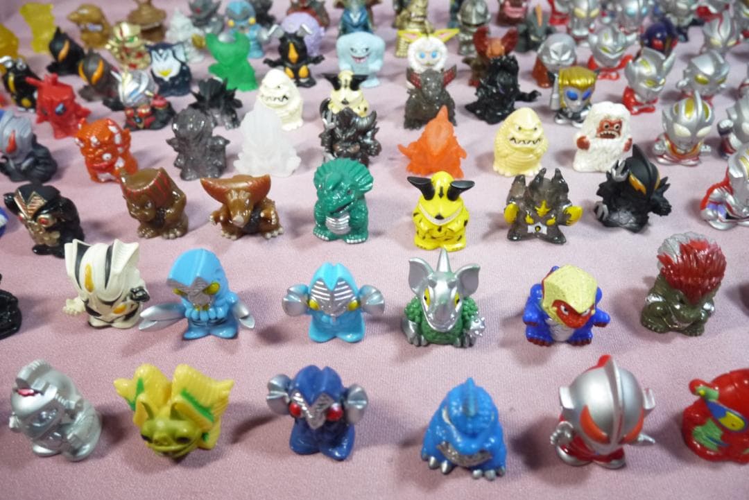 ウルトラマン　ウルトラ怪獣　指人形　176個