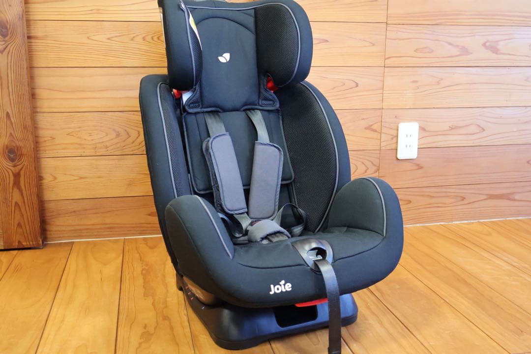 Joie ジョイー　チャイルドシート バリアント（ブラックエレメント）①
