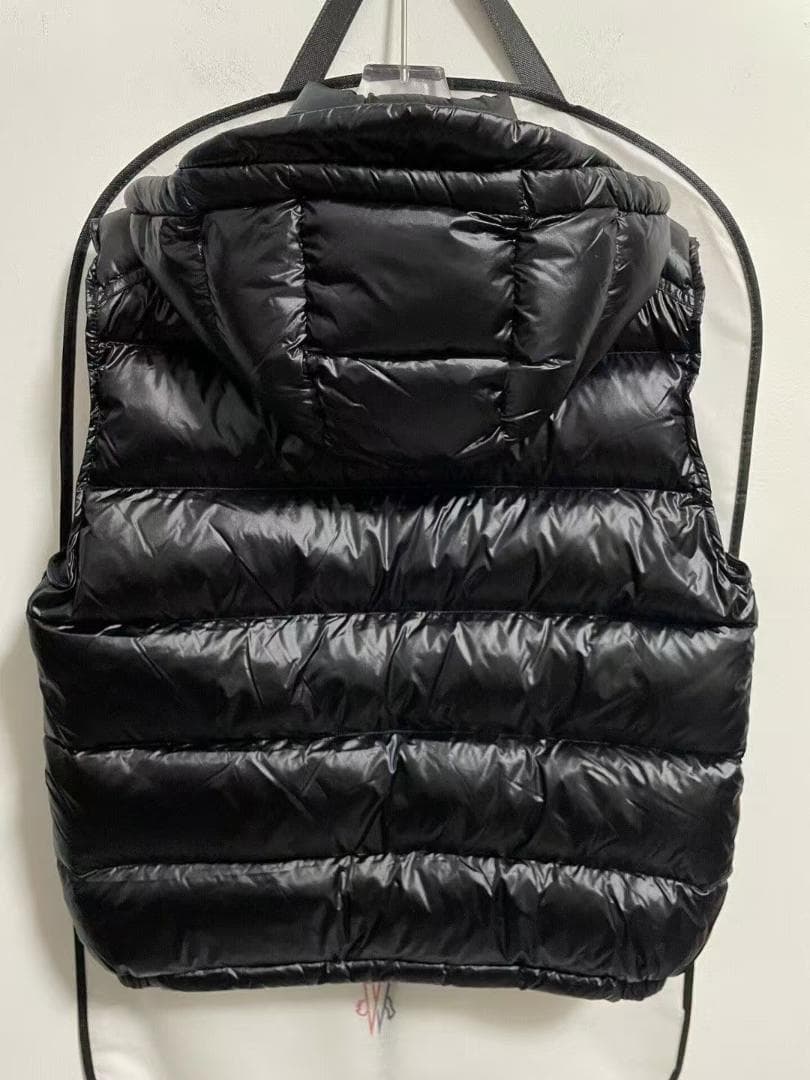 極美品 モンブラン 黒 ダウンベスト フード付き~~