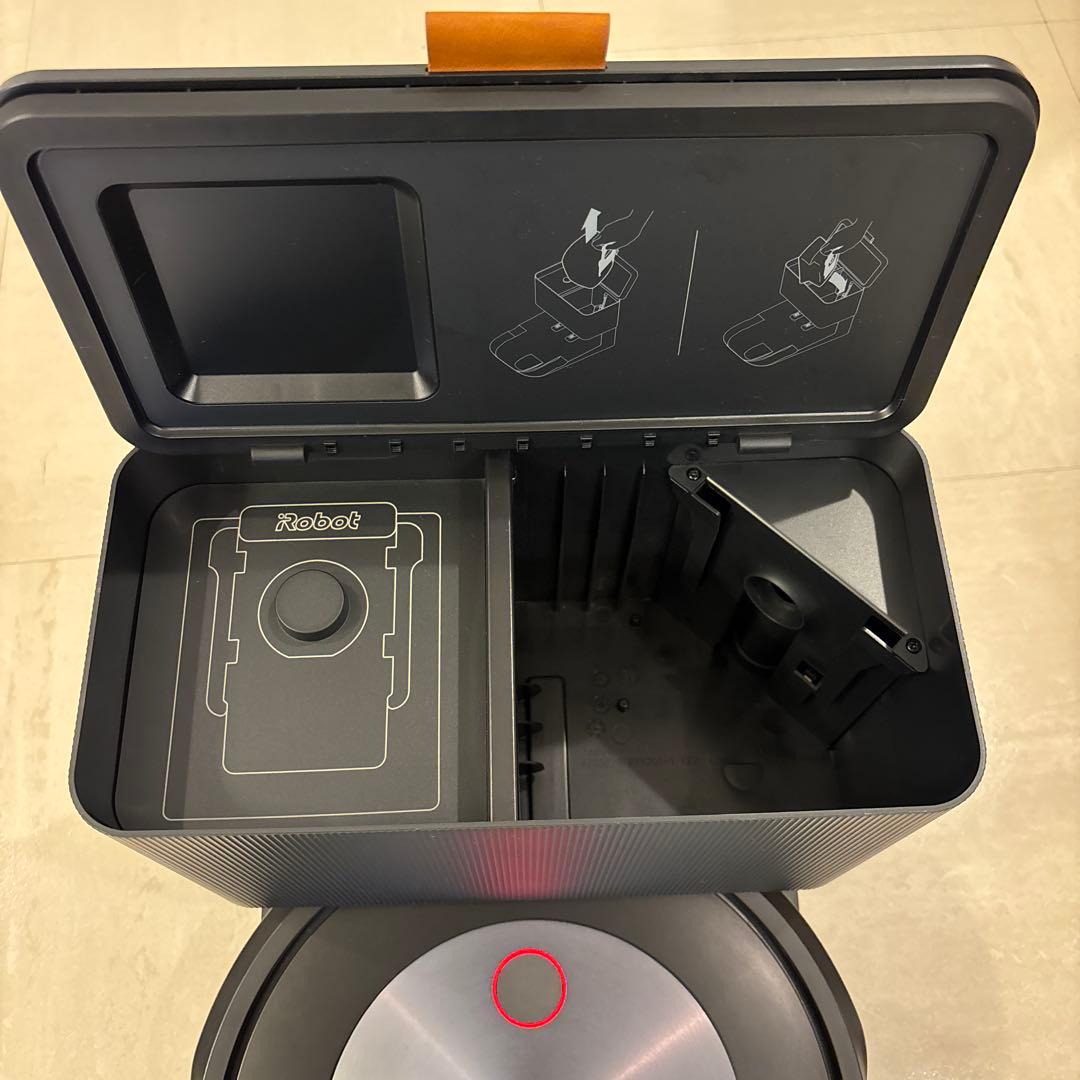 海外限定モデル　Roomba j6自動ゴミ収集機能付き