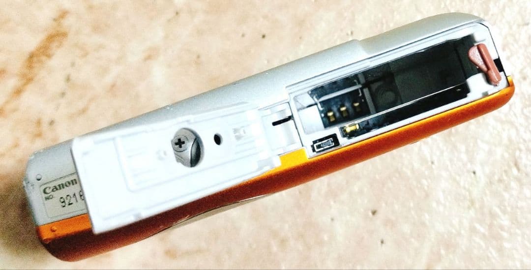 CANON IXY 110IS　デジタルカメラ　ジャンク