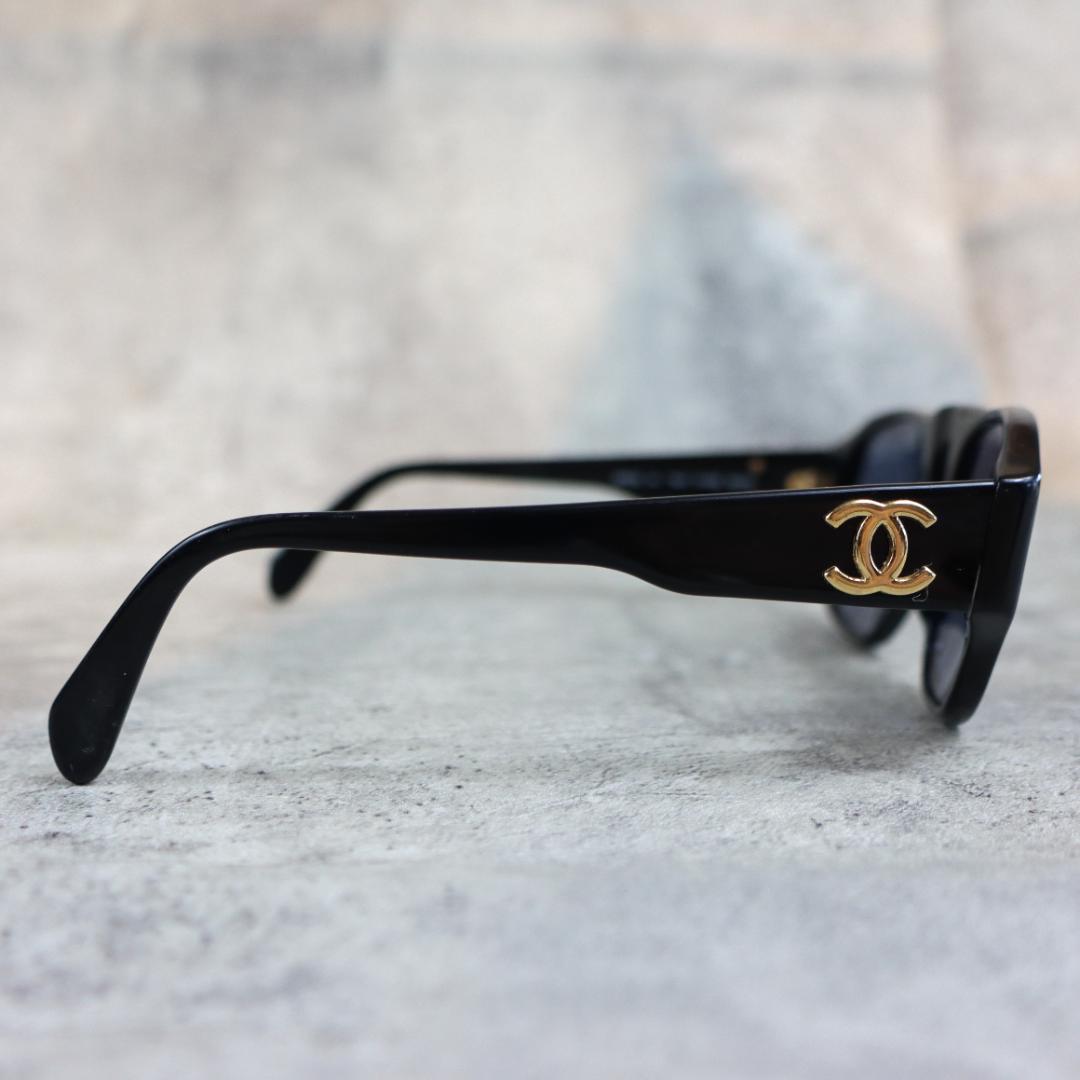 CHANEL シャネル ココマーク サングラス ブラック ゴールド ケース付き