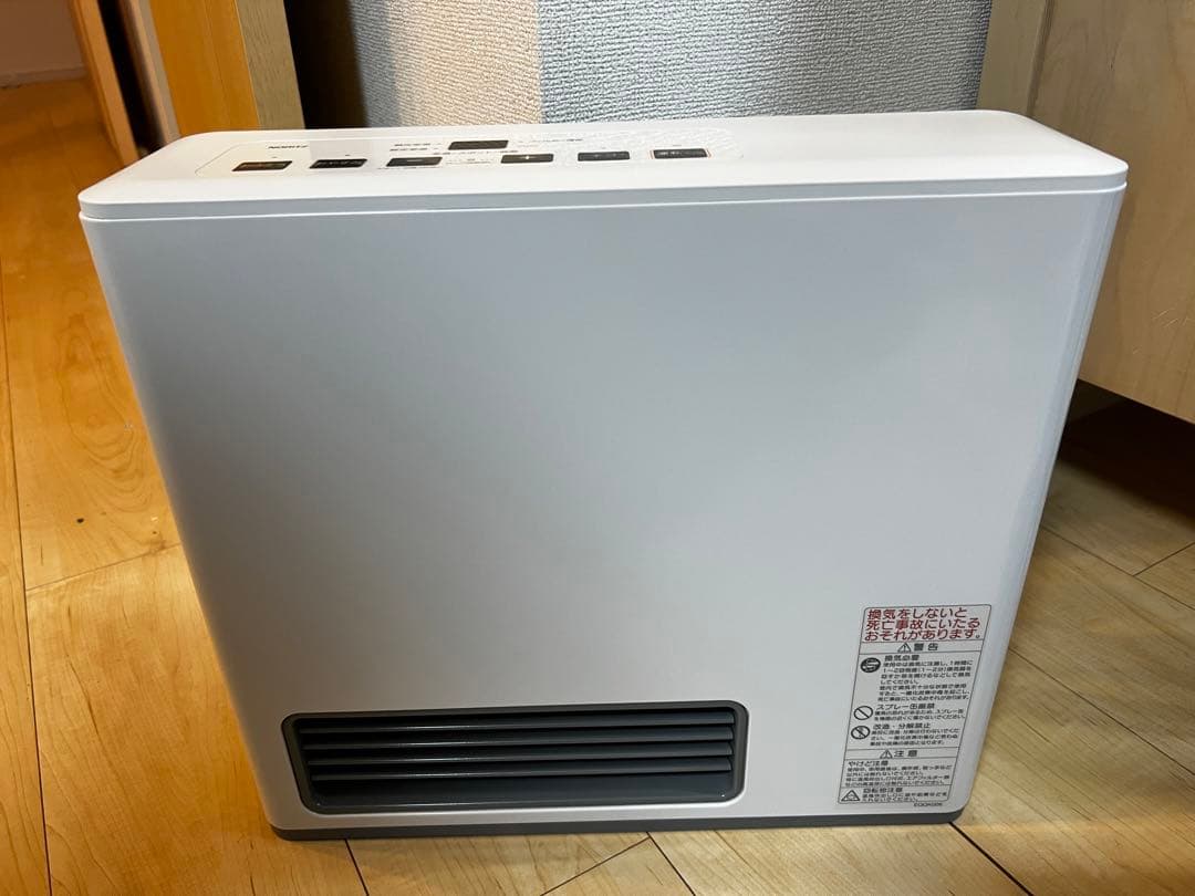 【新品未使用】ノーリツ　ガスファンヒーター　GFH-2404S-W5