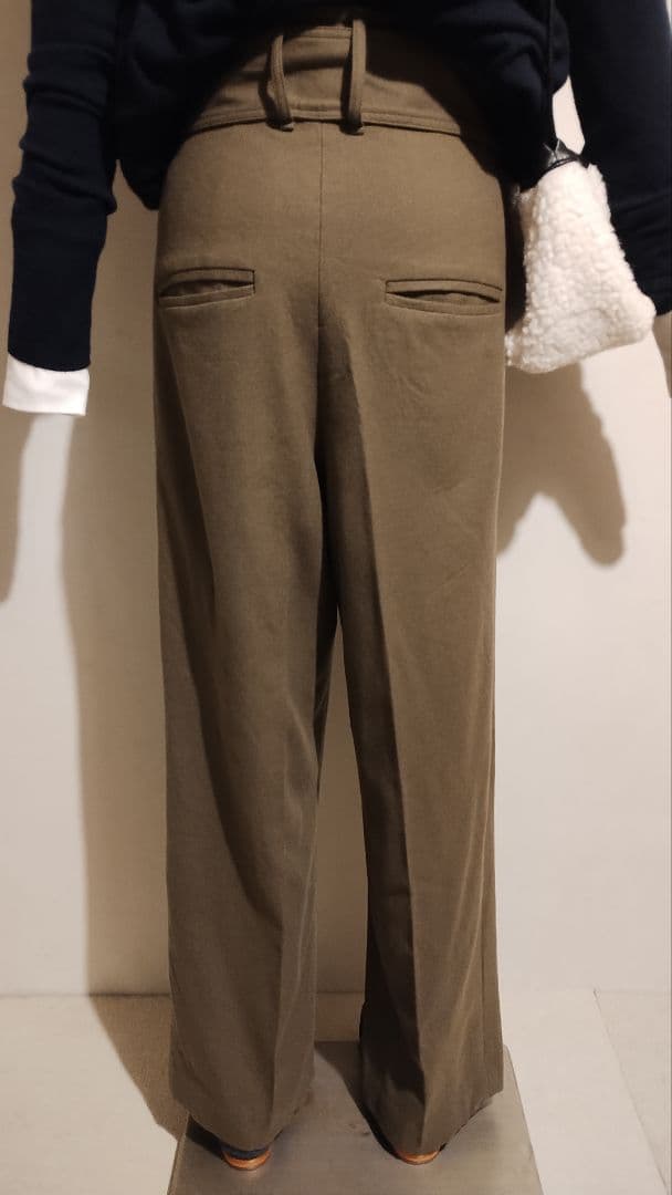 みーちゃん様 C6687 カシミヤニット×パンツコーデ