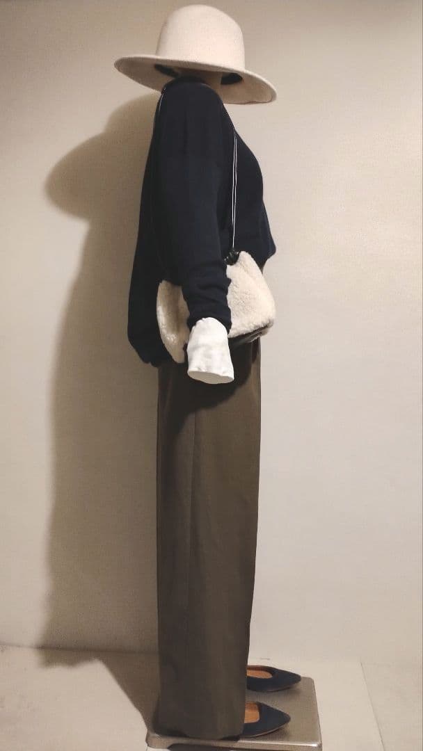 みーちゃん様 C6687 カシミヤニット×パンツコーデ